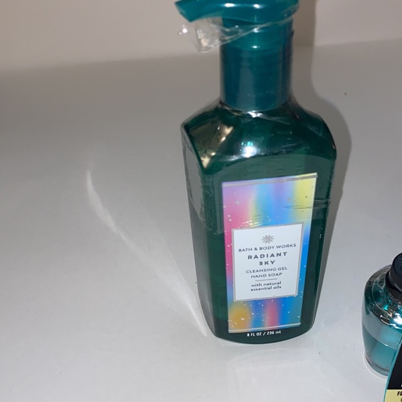 Bath and body works radiant sky set - Picture 3 of 3